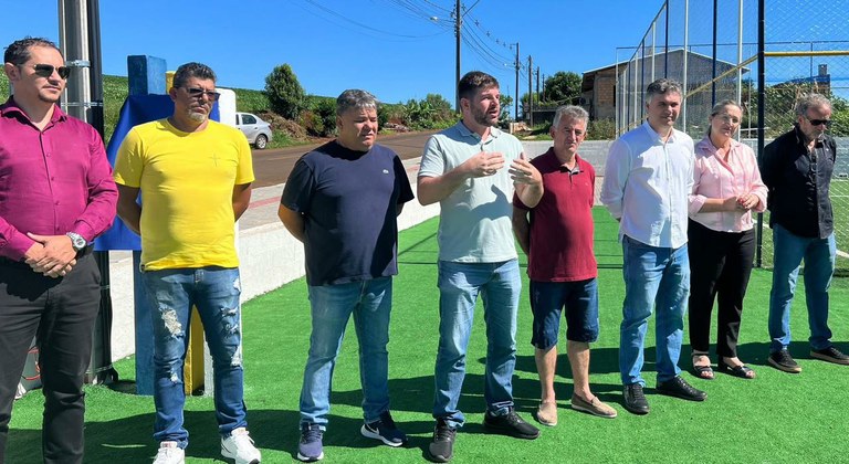 PEDIDO DA CÂMARA É ATENDIDO NO BAIRRO PINHEIRÃO